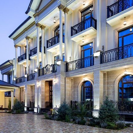 Palace Hotel Tashkent Exterior photo