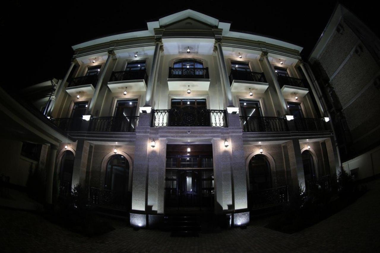 Palace Hotel Tashkent Exterior photo