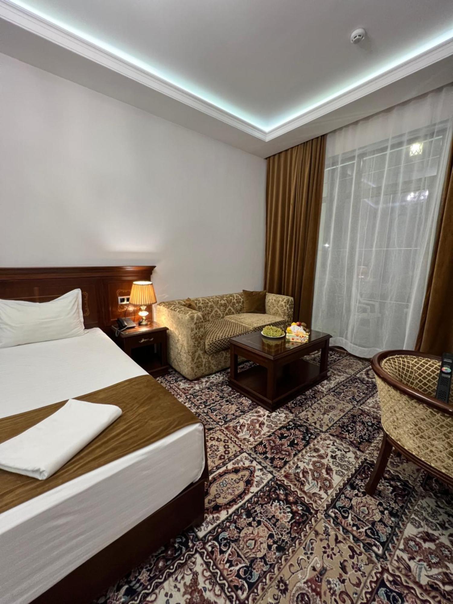 Palace Hotel Tashkent Exterior photo